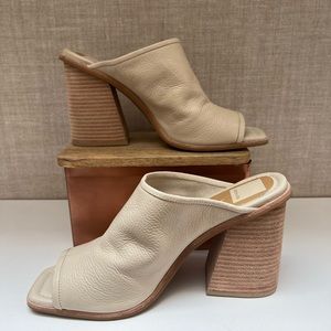 Dolce Vita Heeled Sandals size 9.5 crème color
